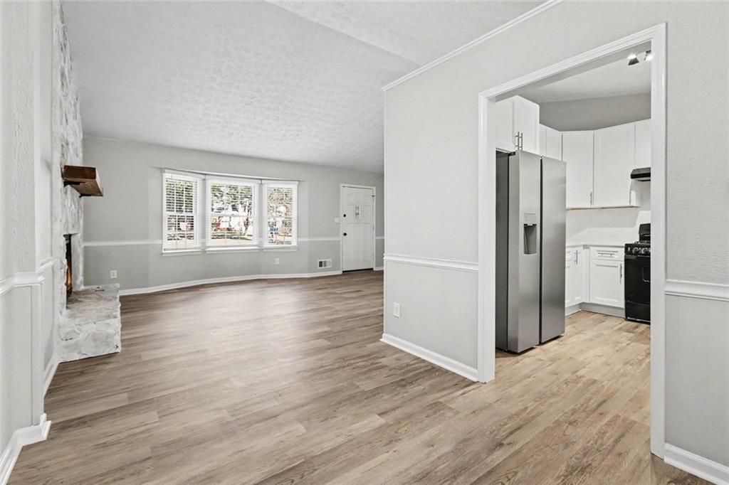 3232 Bromley Rowe Nw Property Photo 12