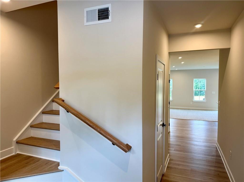2459 Green Juniper Way Property Photo 7