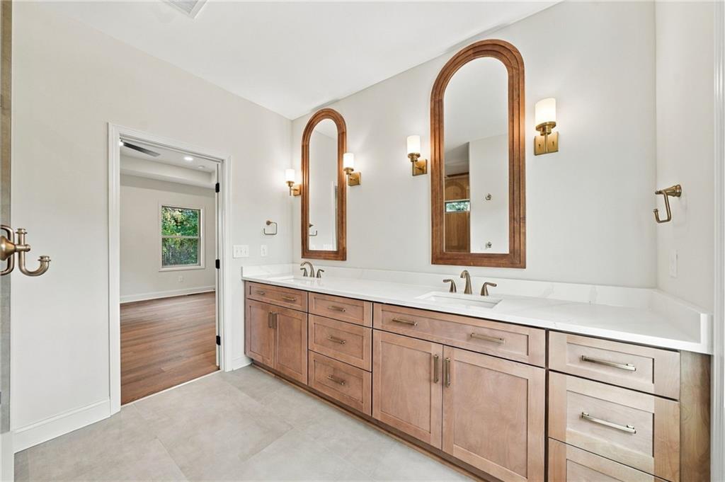 2102 Thomas Road Property Photo 35