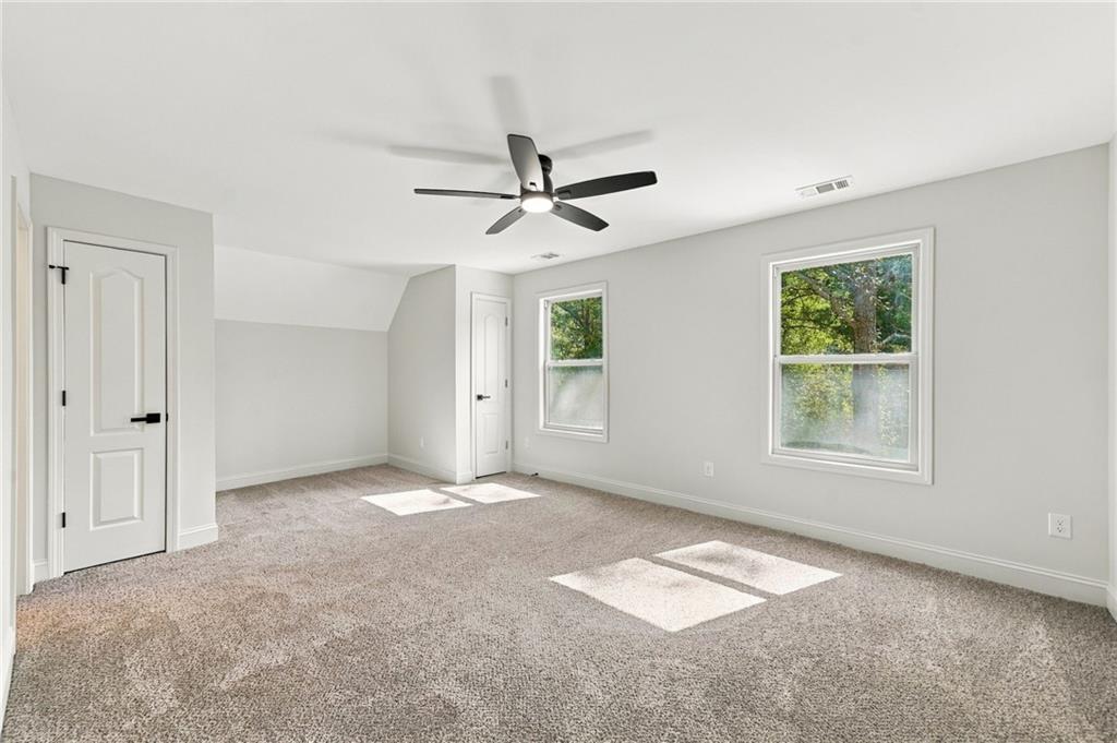 2102 Thomas Road Property Photo 41