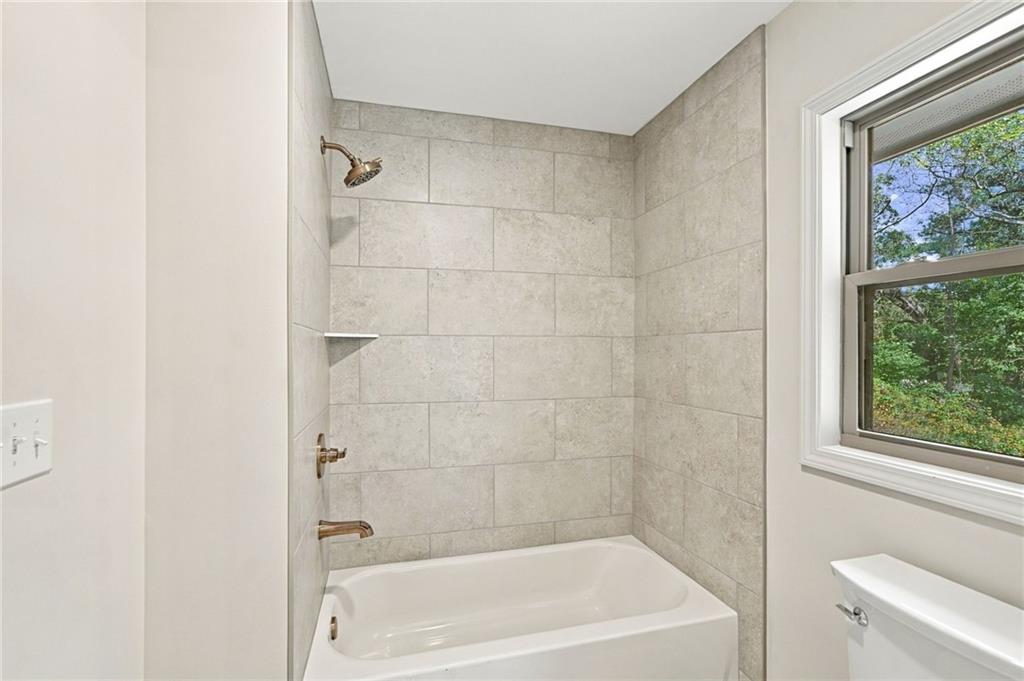 2102 Thomas Road Property Photo 43
