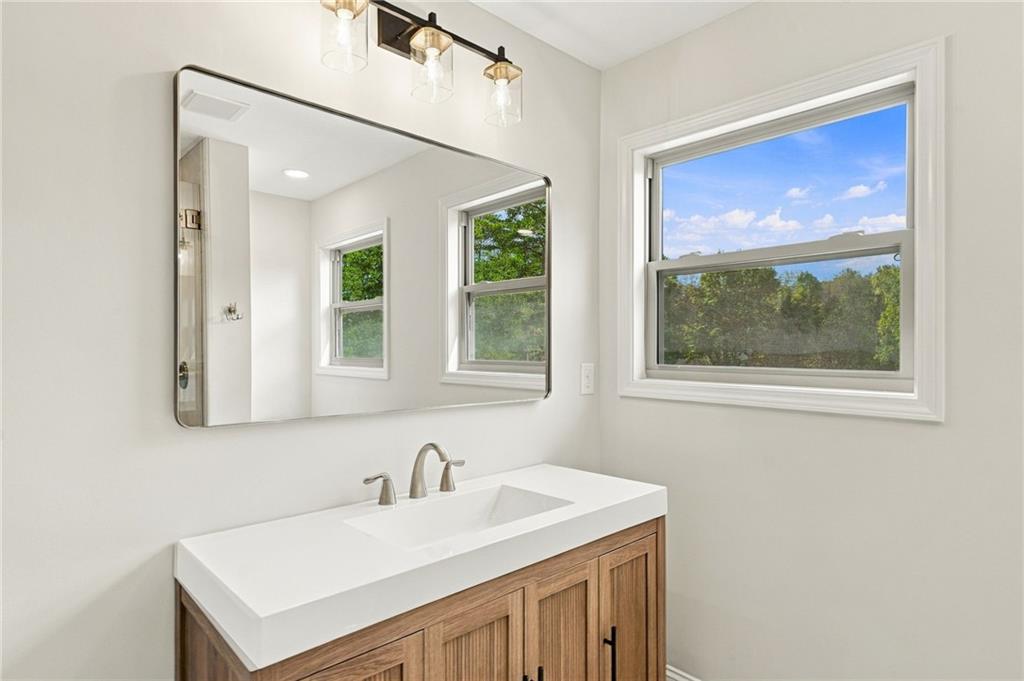2102 Thomas Road Property Photo 50