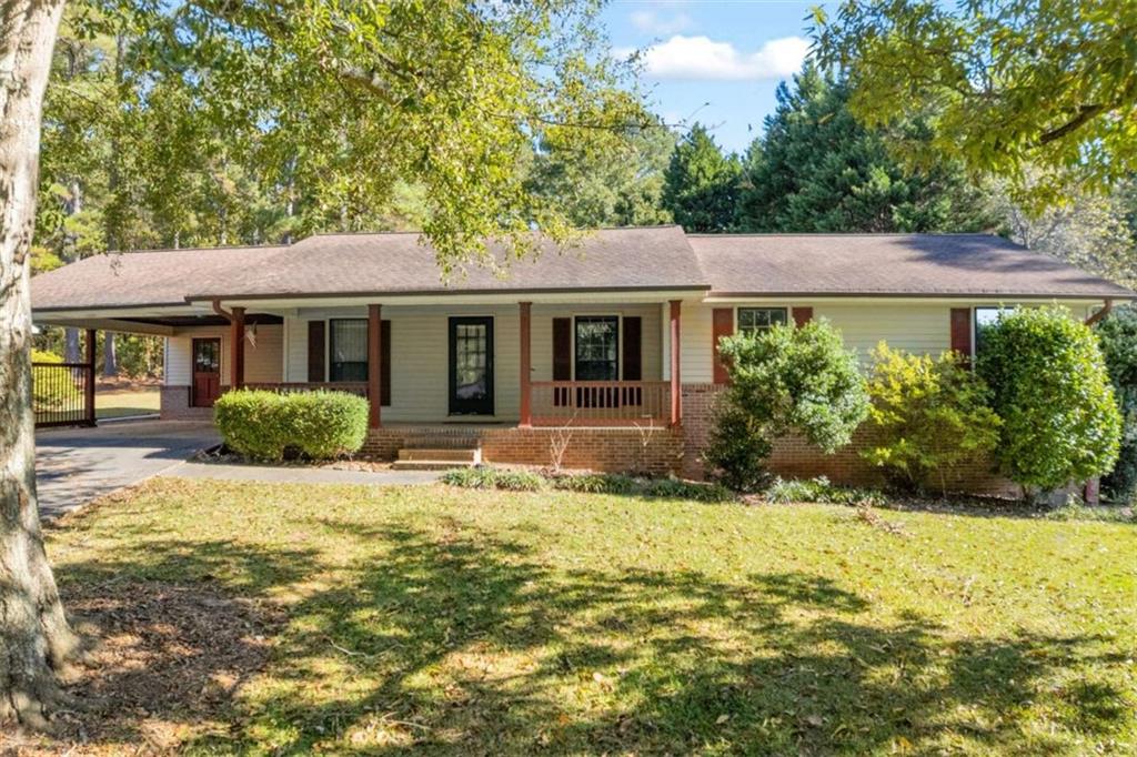 871 Whispering Way Property Photo 1