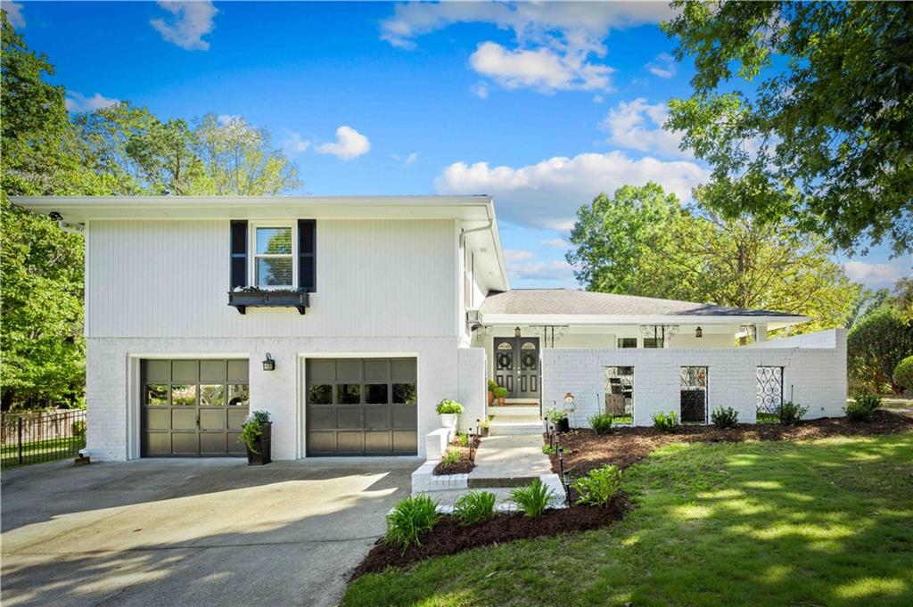 2191 Spring Mill Cove Property Photo 1