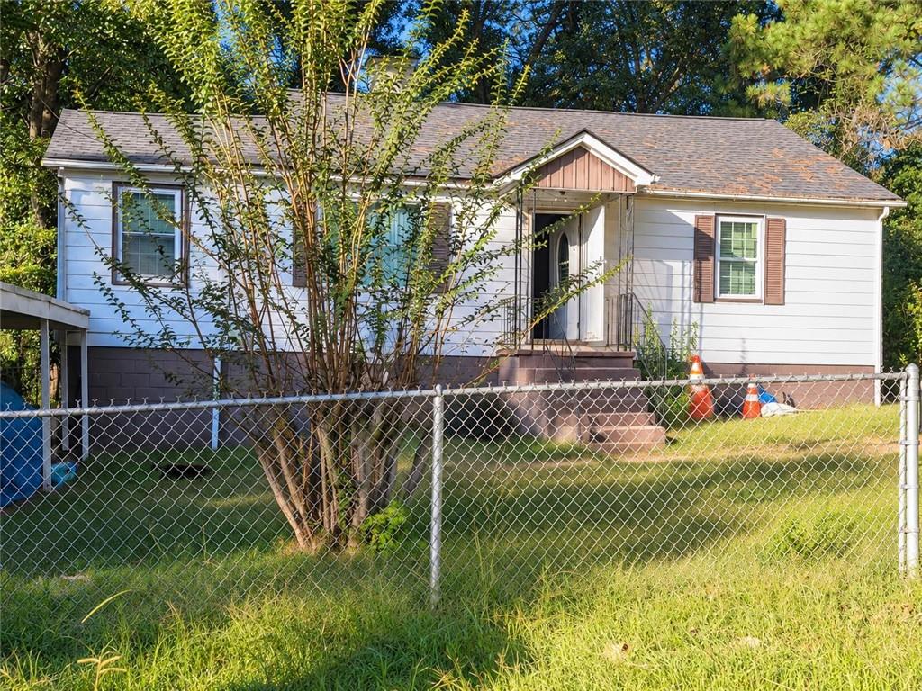 1325 Lynford Drive Property Photo 1