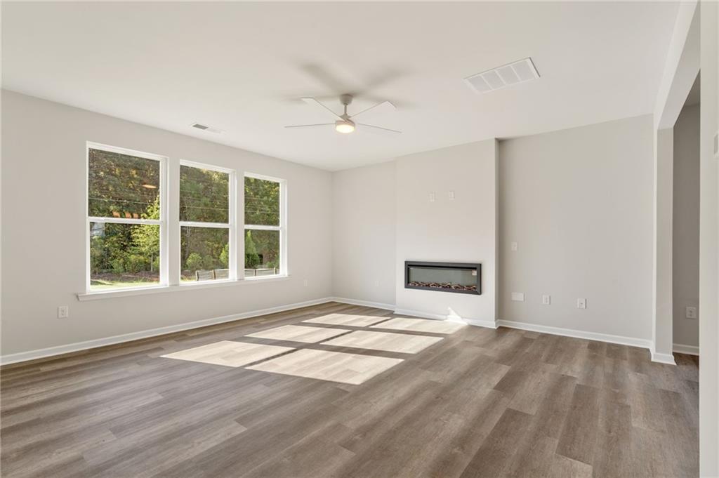 5904 Spring Way Property Photo 6