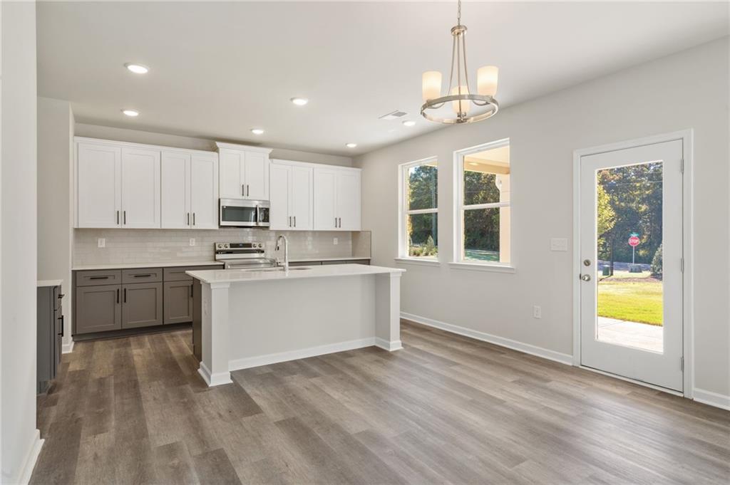 5904 Spring Way Property Photo 8