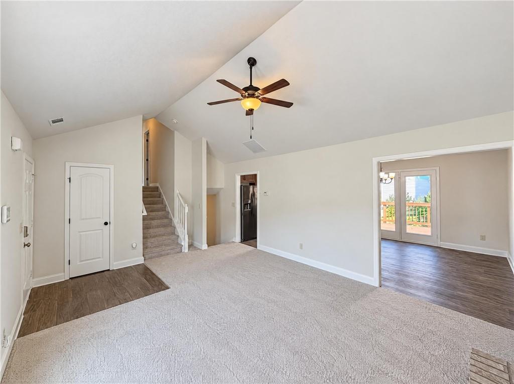 209 Brookside Drive Property Photo 7