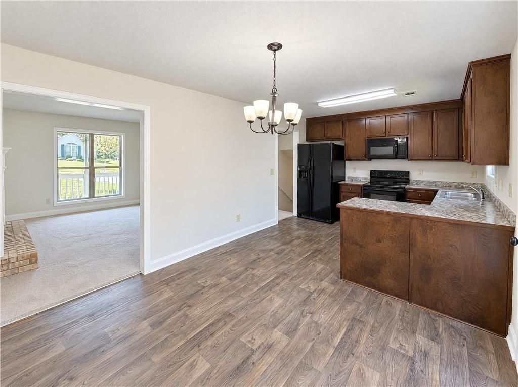 209 Brookside Drive Property Photo 9