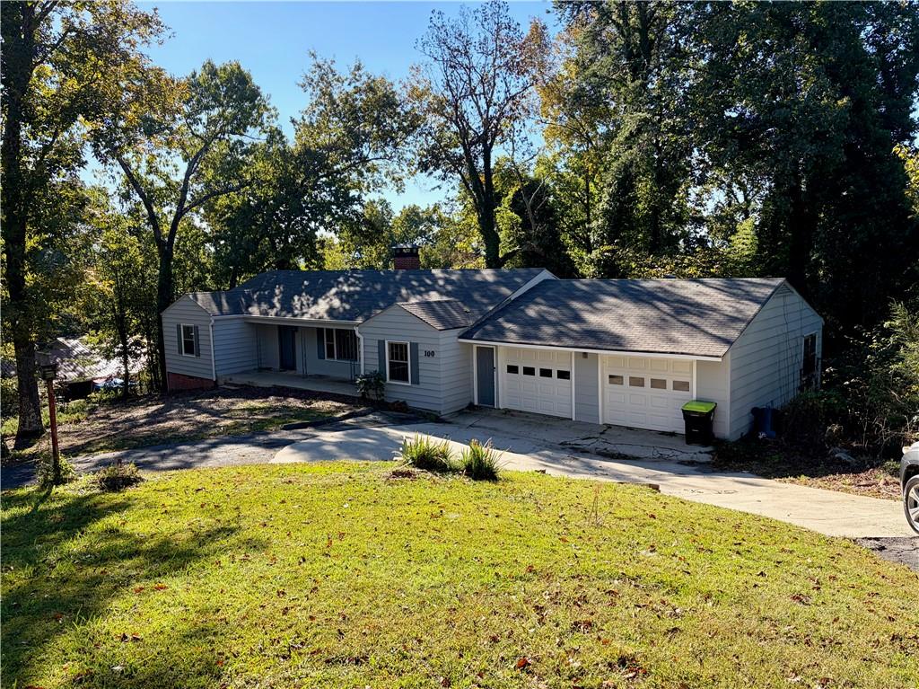 100 Davis Street Property Photo 1