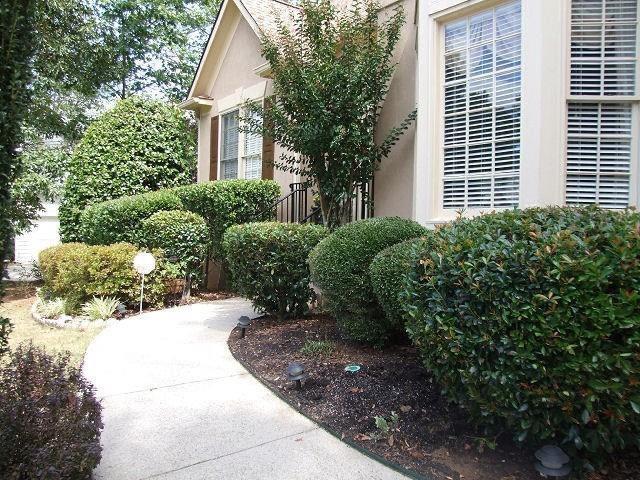 435 Eastbourne Way Property Photo 1