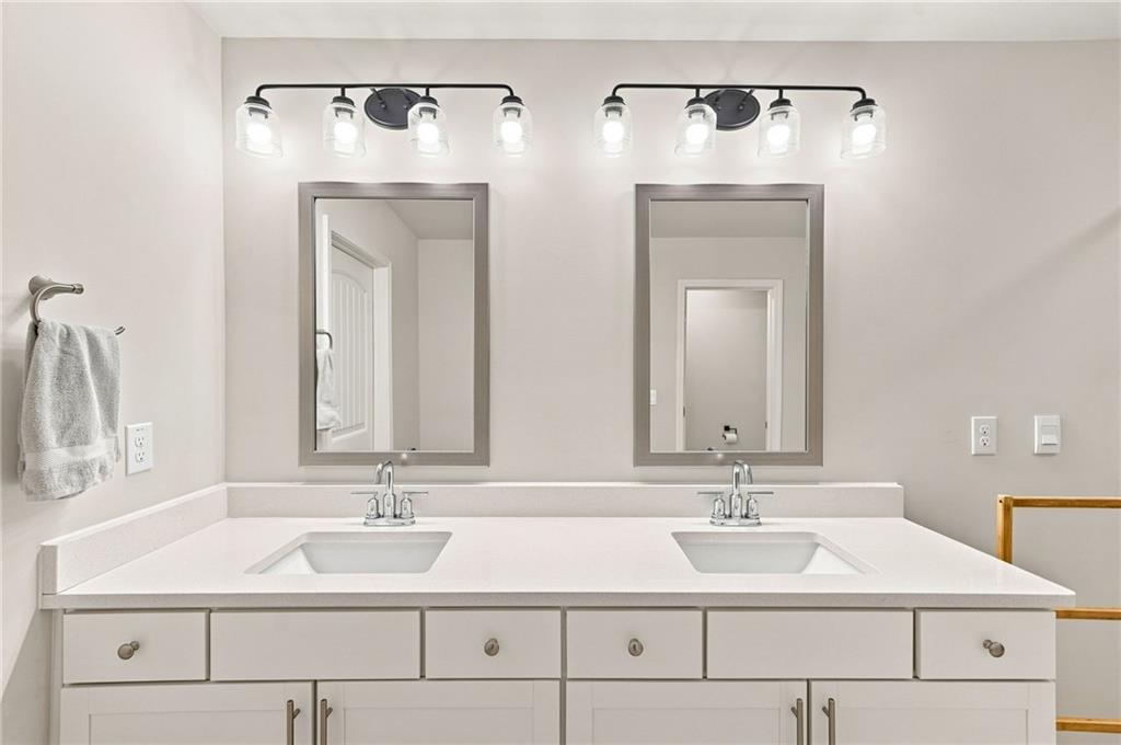 3340 Swallowtail Terrace Property Photo 29