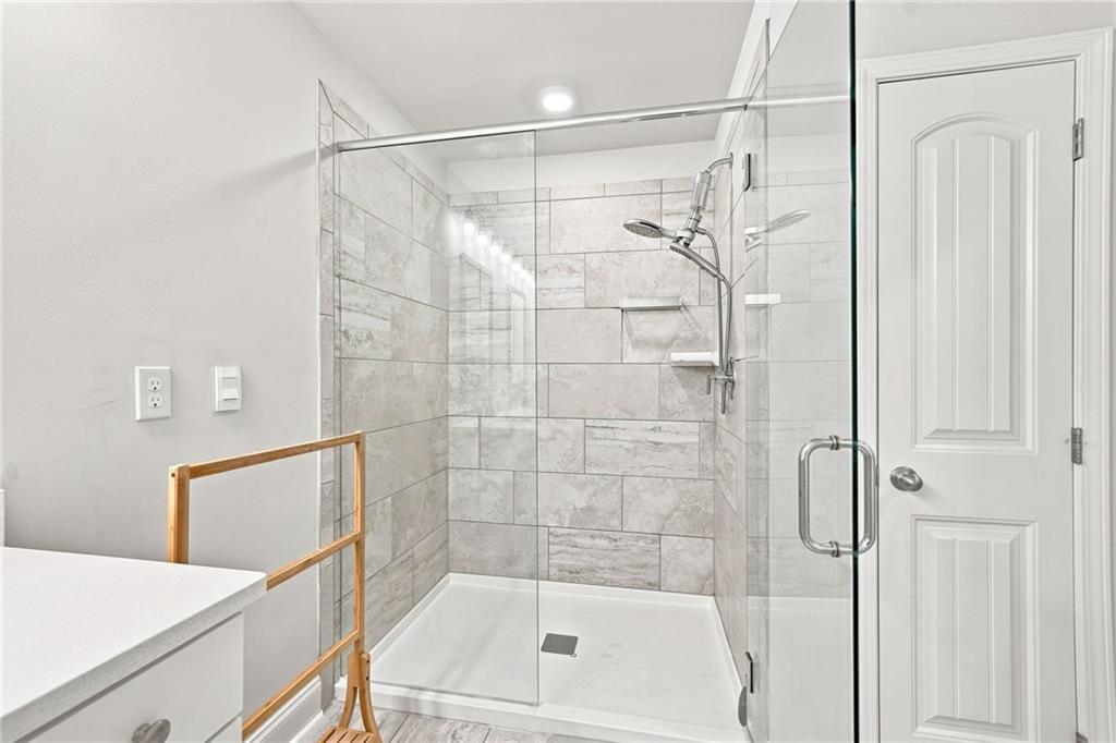 3340 Swallowtail Terrace Property Photo 32