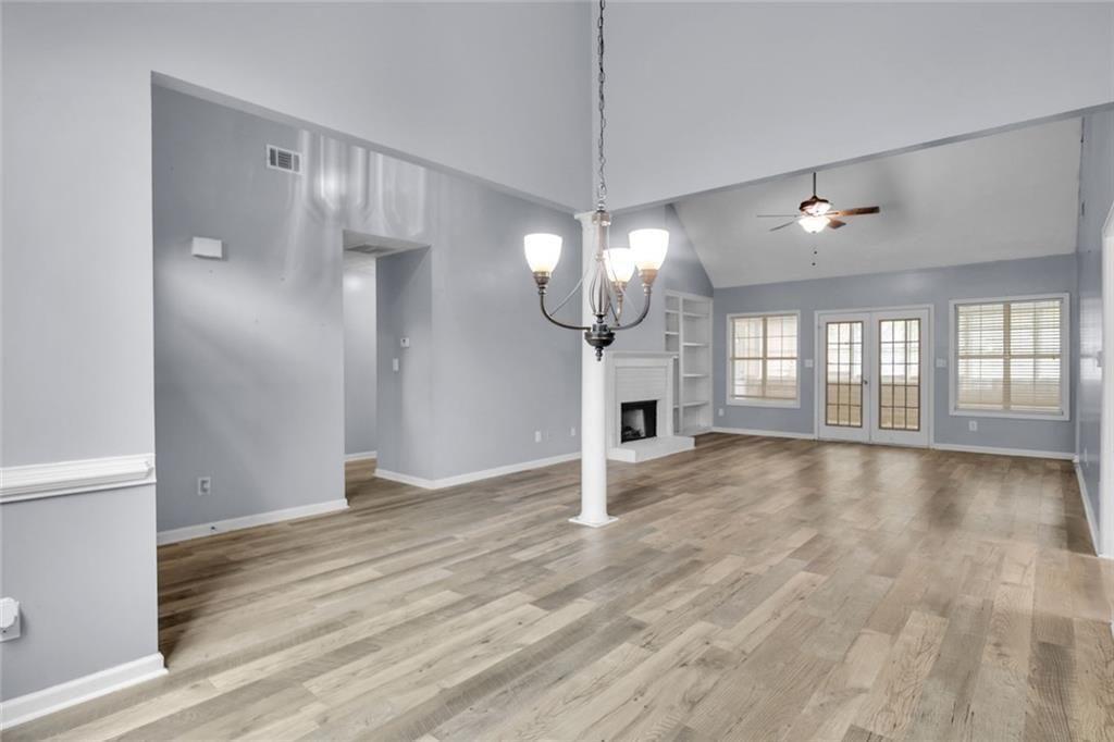 401 Crosshaven Way Property Photo 10