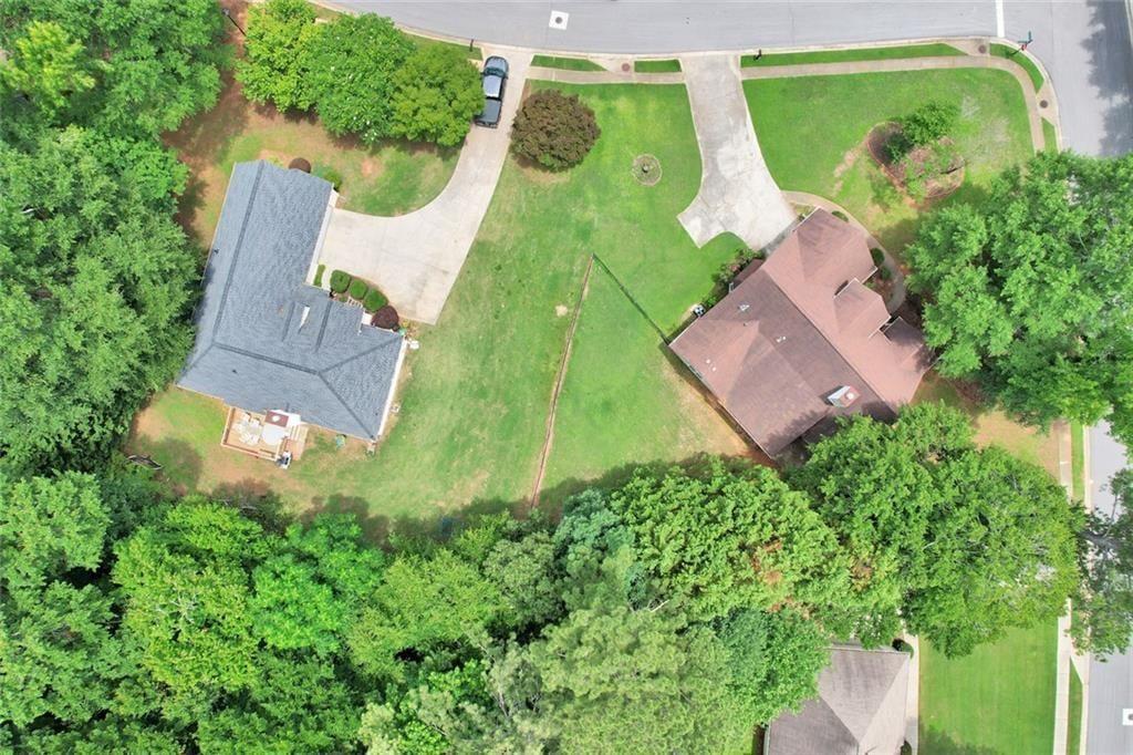 401 Crosshaven Way Property Photo 25