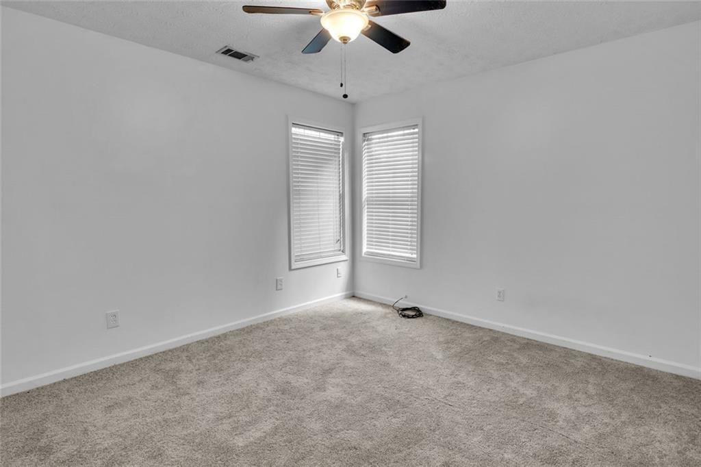 401 Crosshaven Way Property Photo 35