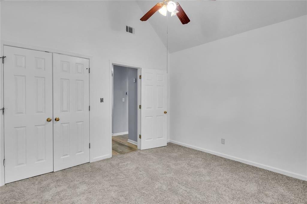 401 Crosshaven Way Property Photo 37