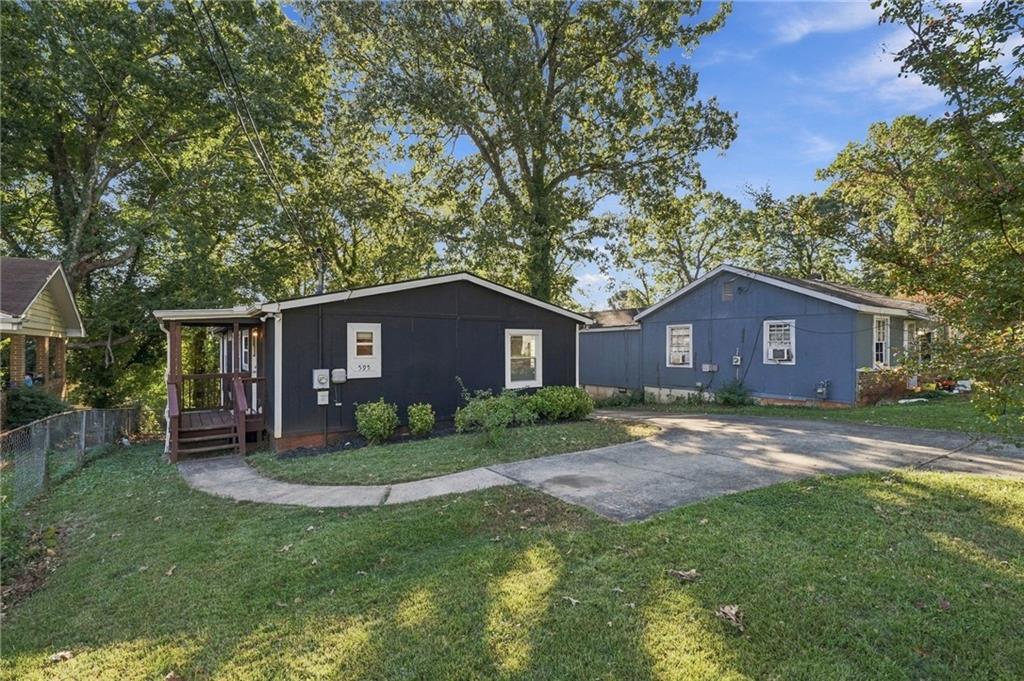 595 Gibbons Drive Property Photo 1