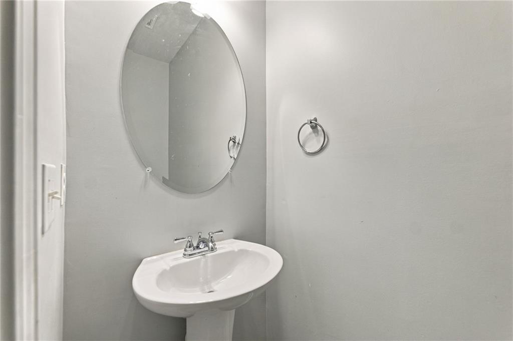 3717 Abbey Way Property Photo 14