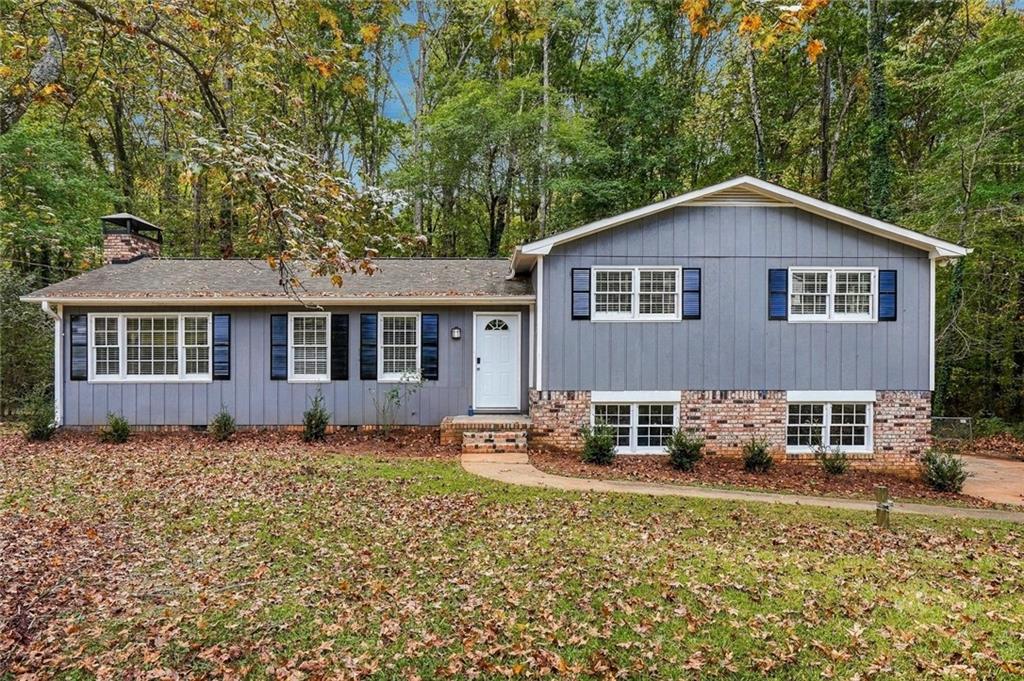 1665 Dogwood Lane Property Photo 1
