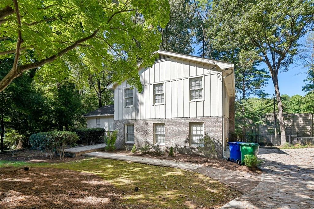 4256 Cranton Court NE Property Photo 1
