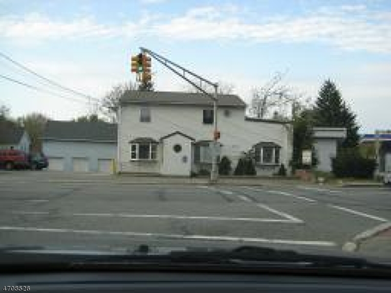 2 Hamburg Property Photo 1