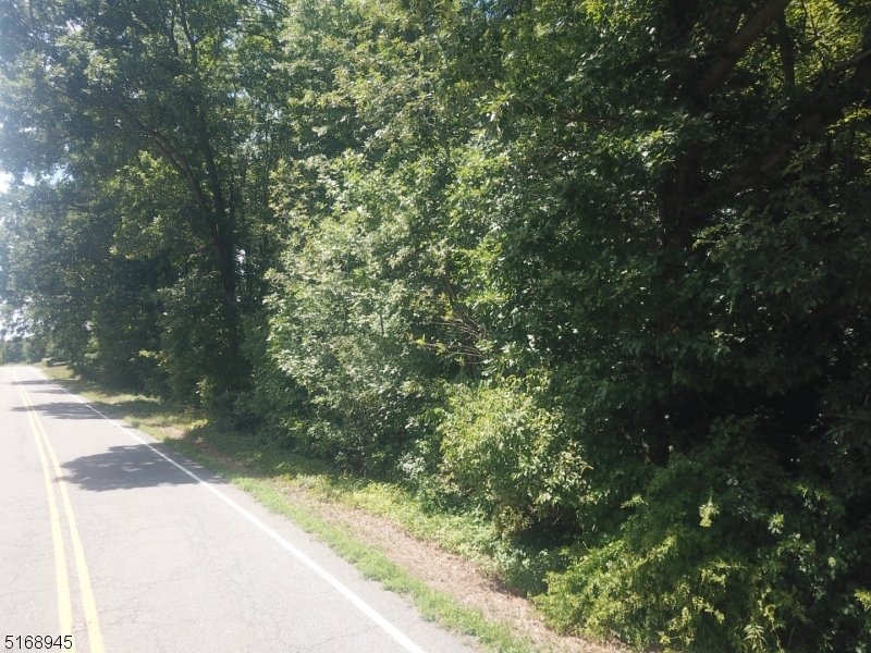 Rr 651 Property Photo 1