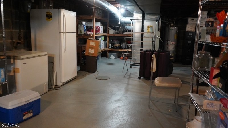 730 Salem Ave Property Photo 14