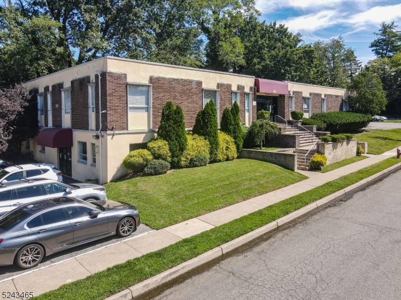 111 Galway Pl Property Photo 1