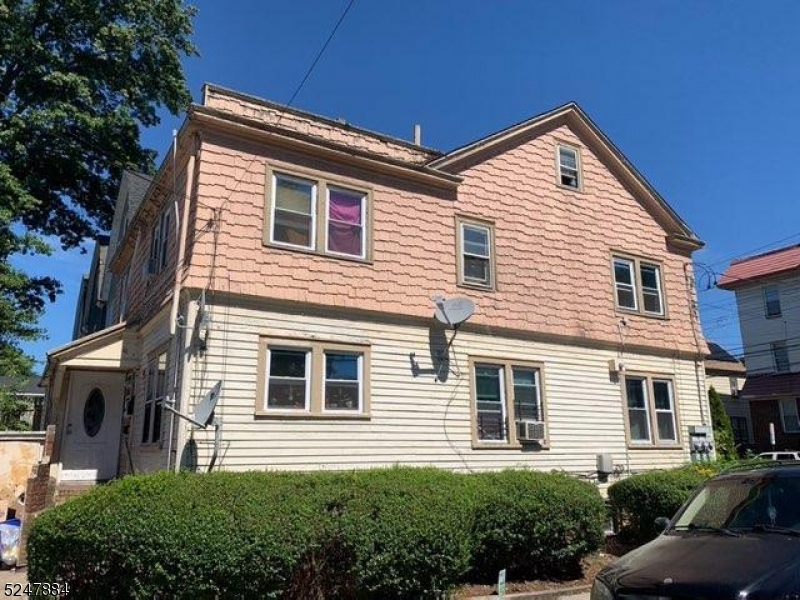 496 Nye Ave Property Photo 1