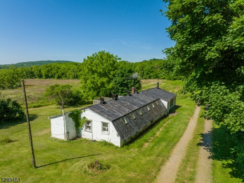 2 Dutch Hill Rd Property Photo 19