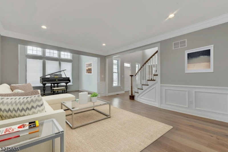 15 Roxbury Rd Property Photo 5