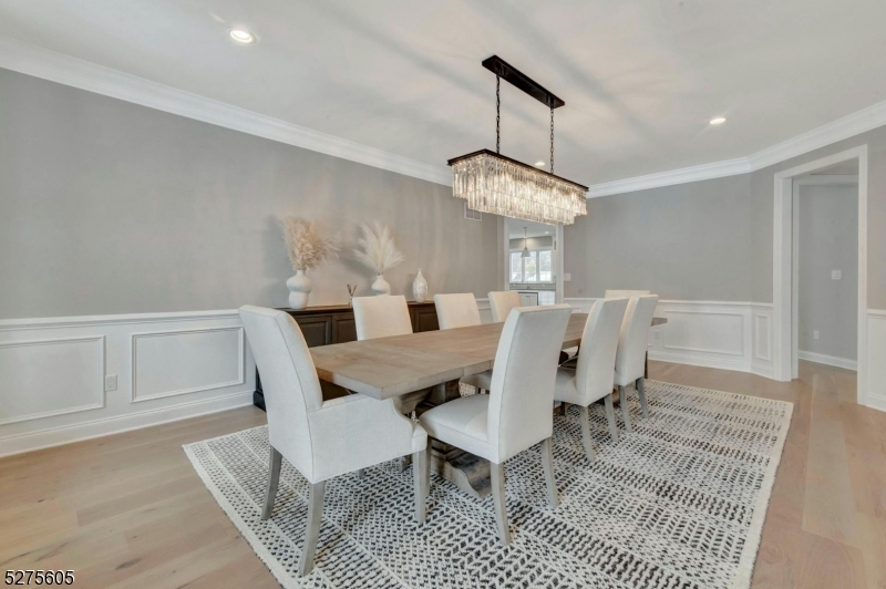 15 Roxbury Rd Property Photo 7