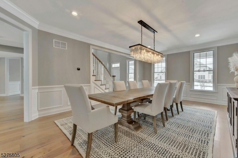 15 Roxbury Rd Property Photo 8