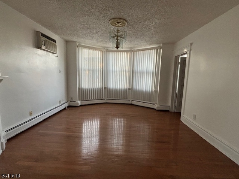 103 Garrison St Property Photo 12