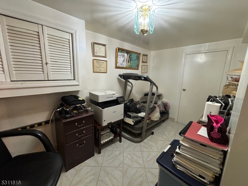 103 Garrison St Property Photo 17