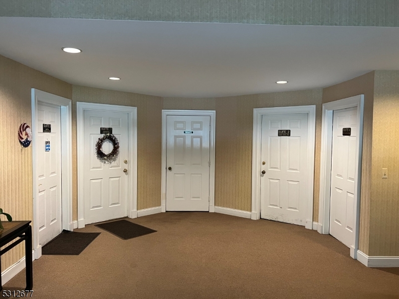 7 Manor Dr Property Photo 2