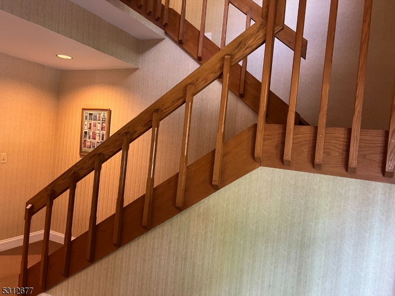7 Manor Dr Property Photo 3