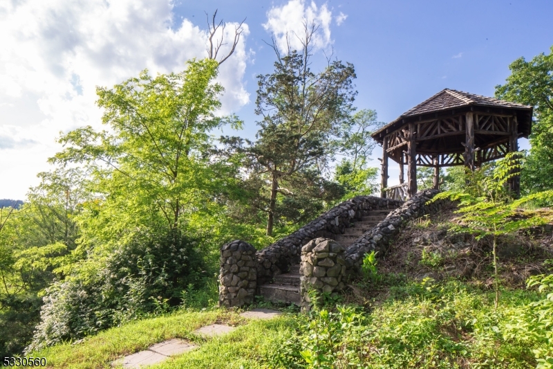 675 Ramapo Valley Rd Property Photo 34