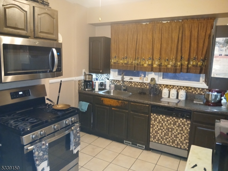 20 Rockland Ter Property Photo 1