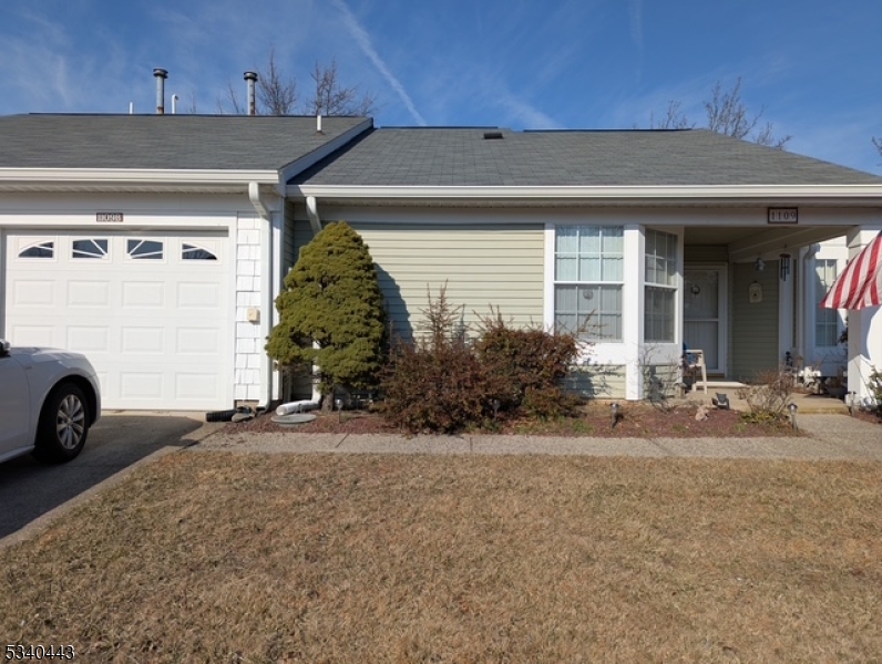 1109 Buckingham Dr Property Photo 6