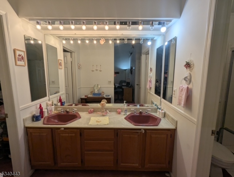 1109 Buckingham Dr Property Photo 13