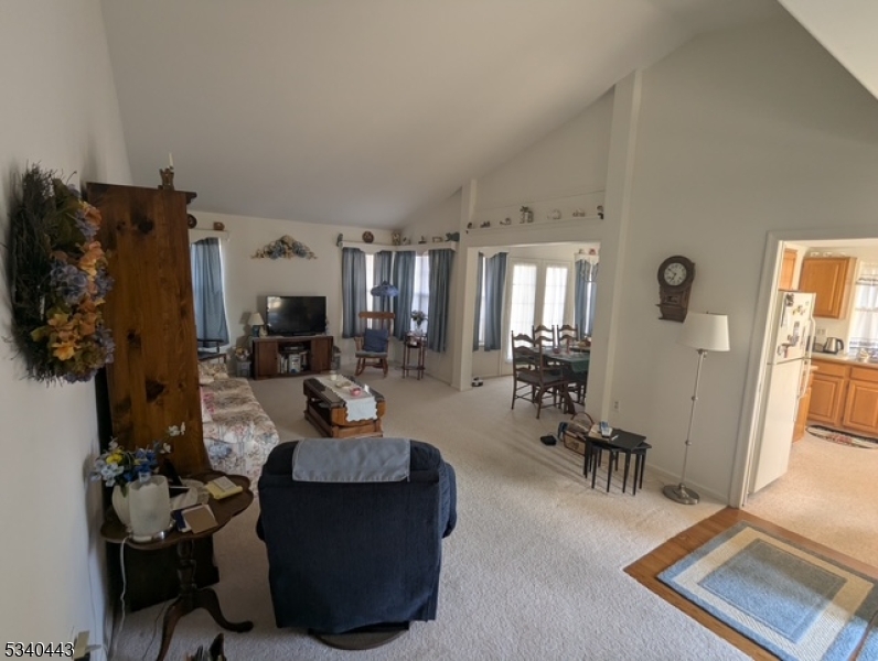 1109 Buckingham Dr Property Photo 15