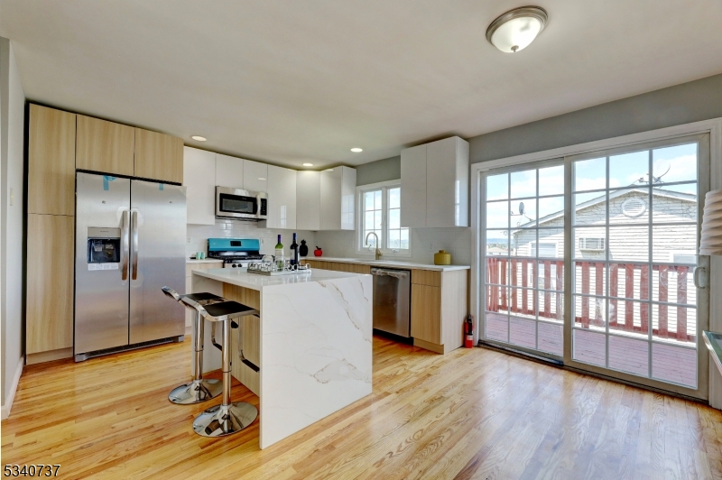 115 Macarthur Ave Property Photo 4