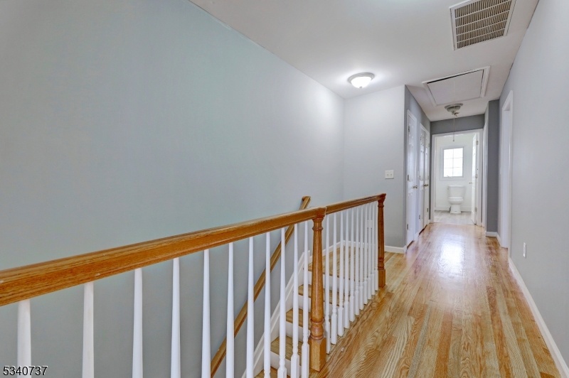115 Macarthur Ave Property Photo 14