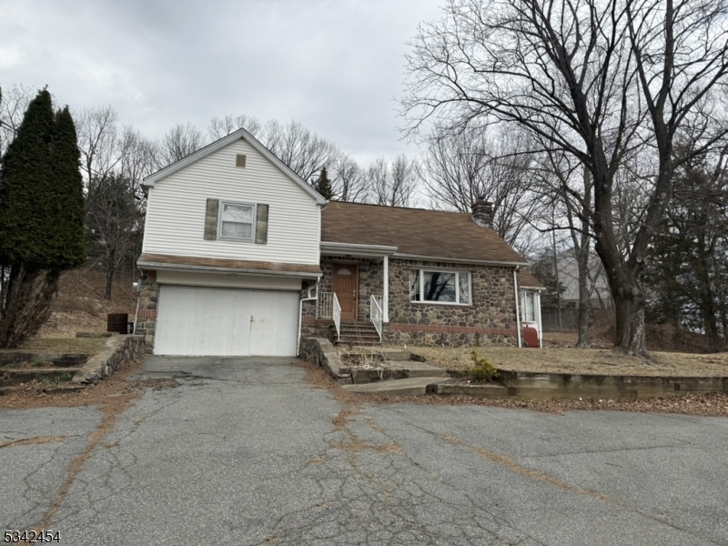 103 Green Pond Rd Property Photo 1