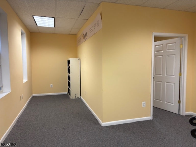 139 S Main St Property Photo 6