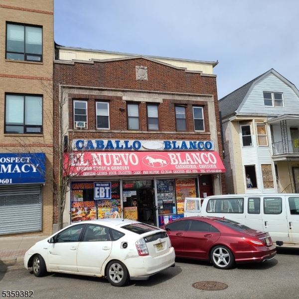 660 Mount Prospect Ave Property Photo 1