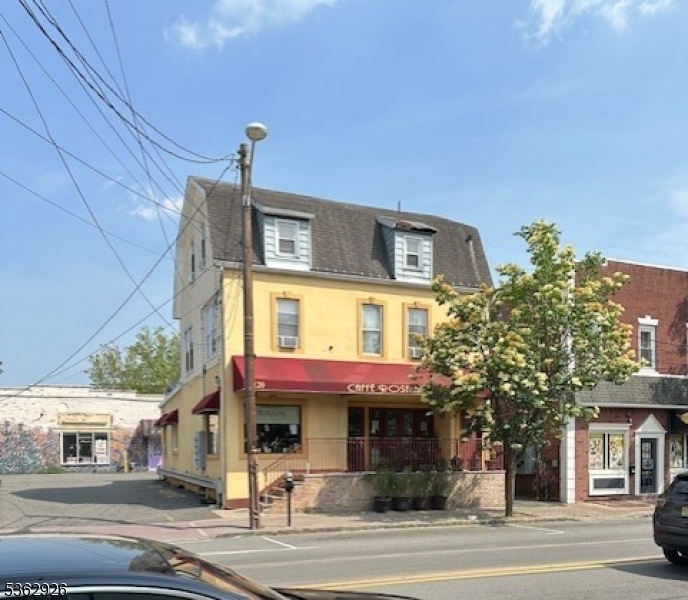 120 Franklin Ave Property Photo 1