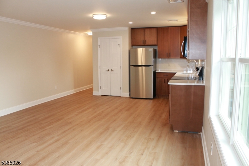 14 Burnham Road Unit B B Property Photo 1